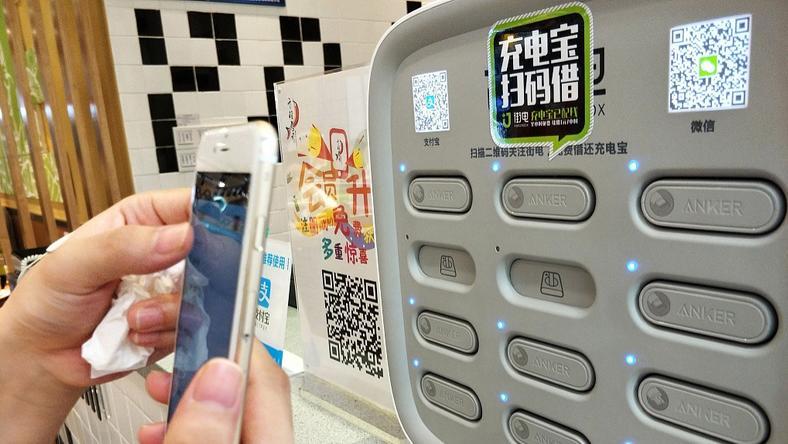 那些共享充电宝还没死